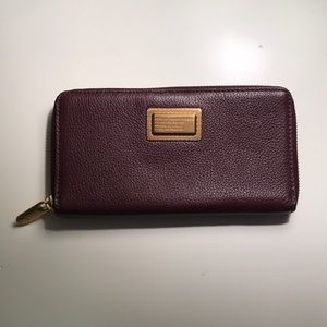 Marc by Marc Jacobs Zip Wallet
